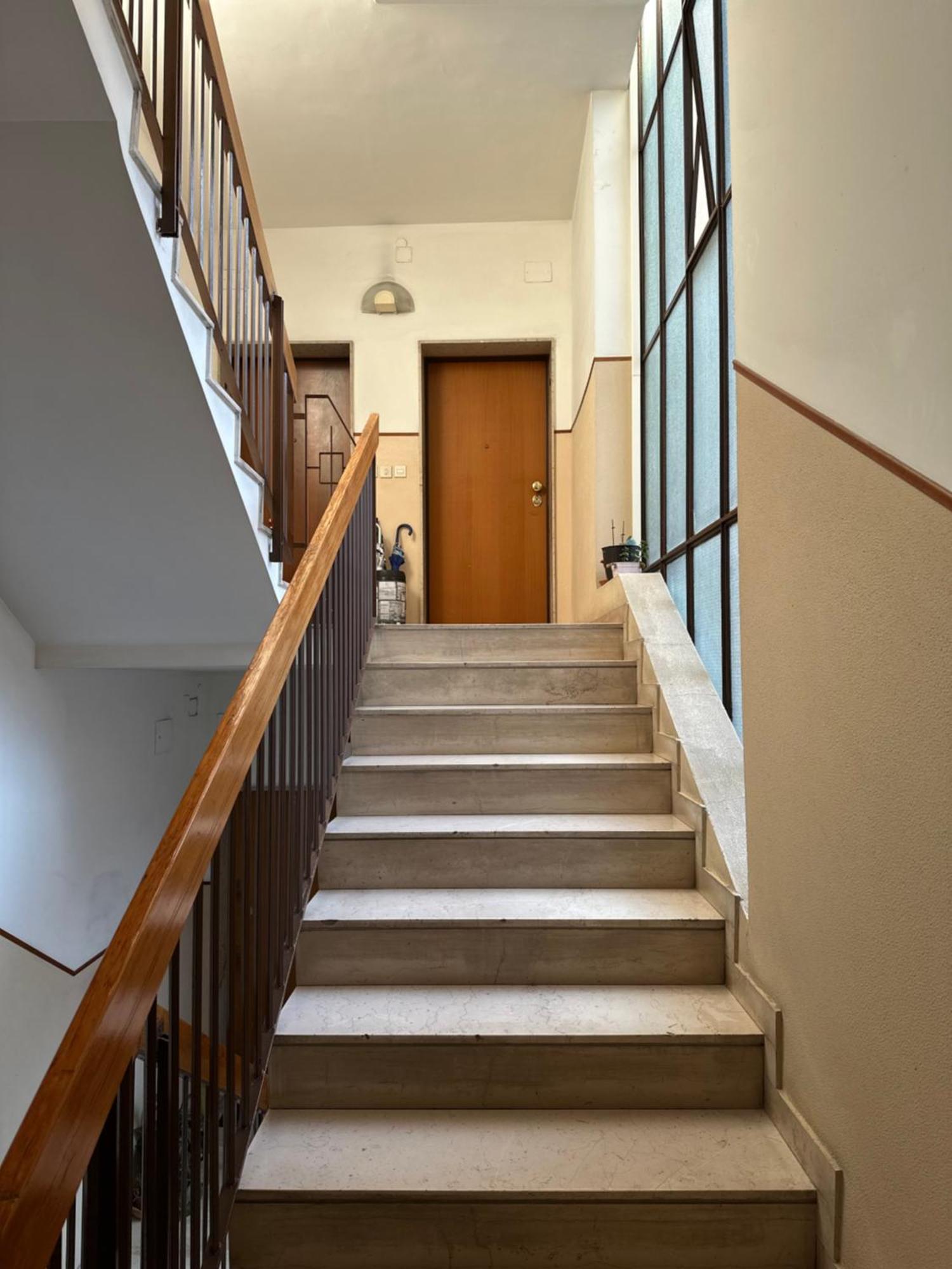 Parisi - Aleardi 1 Apartamento *